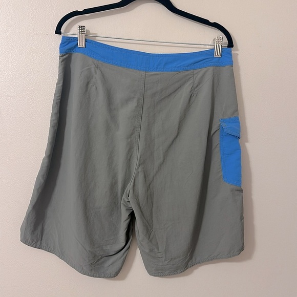 Patagonia Men’s Patch Pocket Wavefarer
Boardshorts 20'' Size 33 - Picture 2 of 8